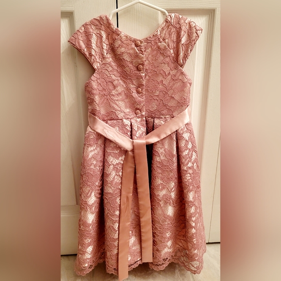 Jona Michelle Lace Dress - Picture 2 of 2